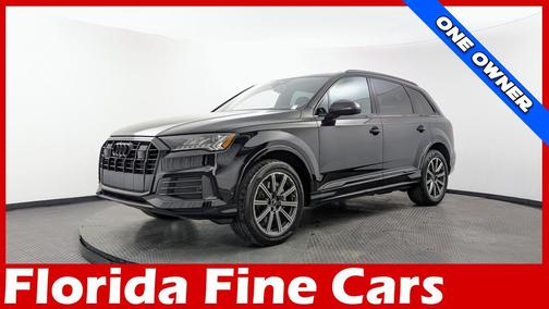 Black 2023 Audi Q7 45 Premium Plus