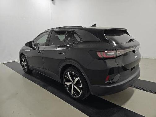 Black 2023 Volkswagen ID.4 S