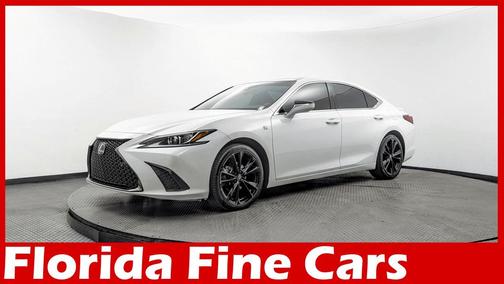 2022 Lexus ES 300h F SPORT
