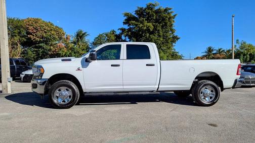 2023 RAM 2500 TRADESMAN