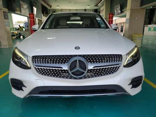 2017 Mercedes-Benz GLC 300 4MATIC Coupe