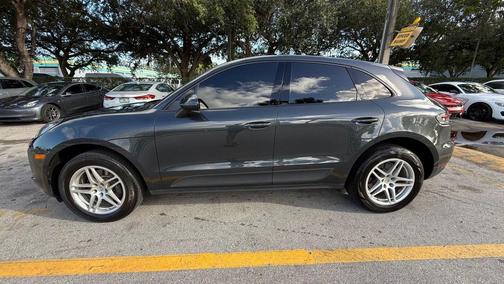 2019 Porsche Macan SUV