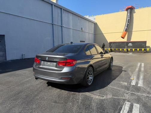 2018 BMW 320 i xDrive