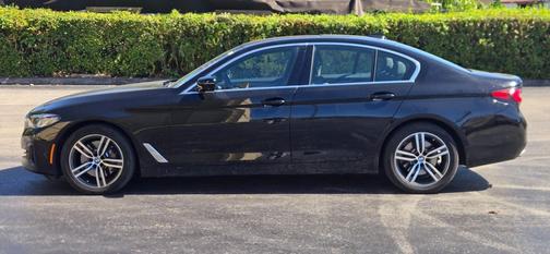 2021 BMW 530 i