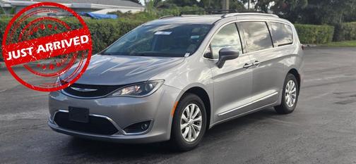 2019 Chrysler Pacifica Touring L