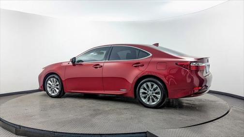 2015 Lexus ES 300h Base