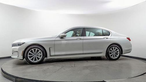 2022 BMW 740 i xDrive