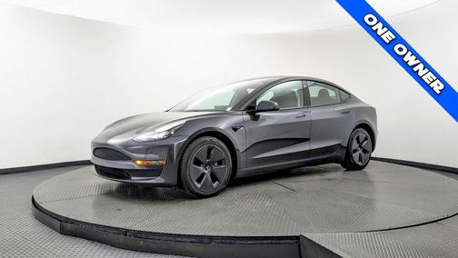 2023 Tesla Model 3 Standard Range