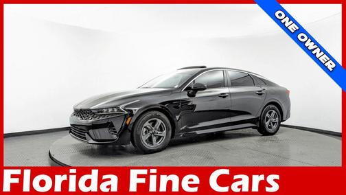 2022 Kia K5 LX