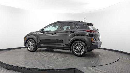 2021 Hyundai KONA SEL