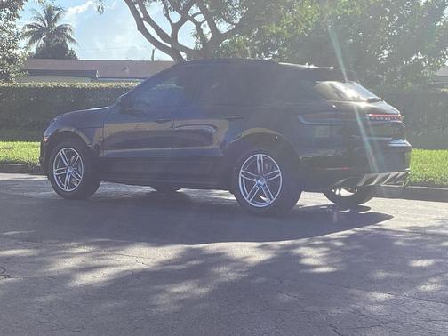 2019 Porsche Macan SUV