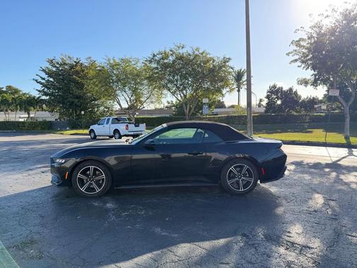 2024 Ford Mustang EcoBoost