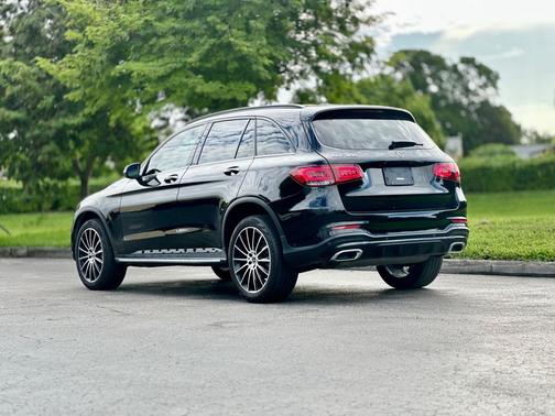2021 Mercedes-Benz GLC 300 Base