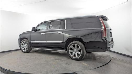 2018 Cadillac Escalade ESV Luxury