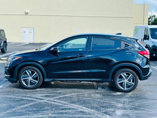2022 Honda HR-V EX