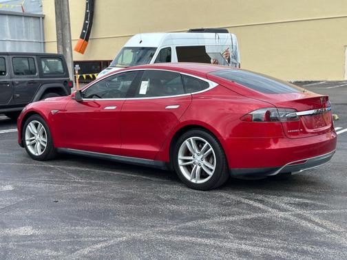 2013 Tesla Model S Performance