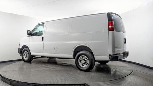 Summit White 2019 Chevrolet Express 2500 Work Van