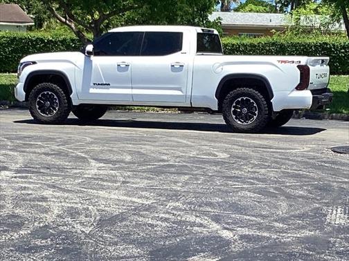 2022 Toyota Tundra SR5