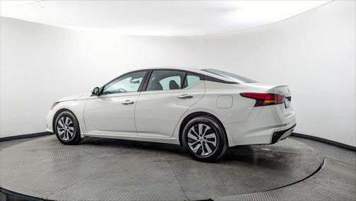 2022 Nissan Altima S FWD