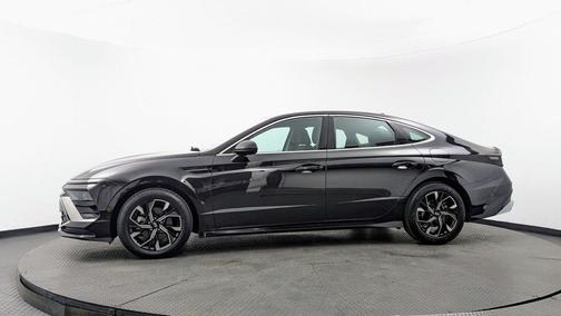 Abyss Black 2025 Hyundai SONATA SEL