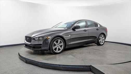 2017 Jaguar XE 25t Premium