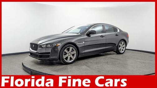 2017 Jaguar XE 25t Premium