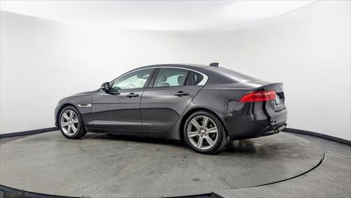 2017 Jaguar XE 25t Premium