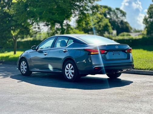 2022 Nissan Altima 2.5 S