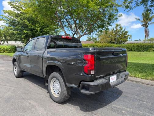 Black 2024 Chevrolet Colorado WT