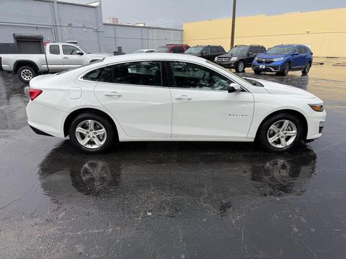 2023 Chevrolet Malibu 1LS