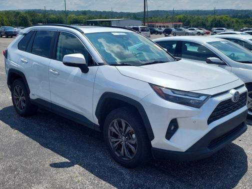2023 Toyota RAV4 Hybrid XLE Premium