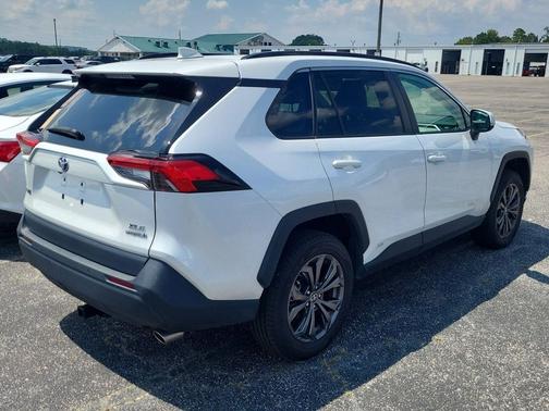 2023 Toyota RAV4 Hybrid XLE Premium