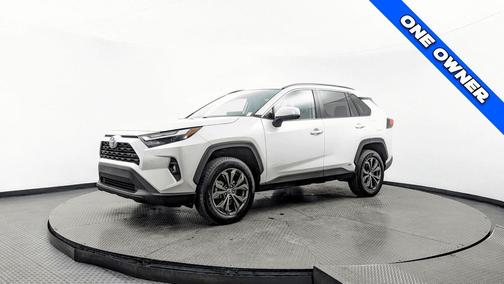 2023 Toyota RAV4 Hybrid XLE Premium