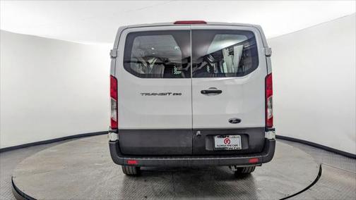 2022 Ford Transit-250 Base