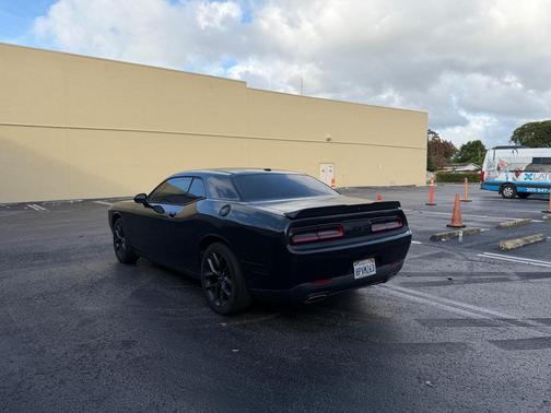 2020 Dodge Challenger SXT