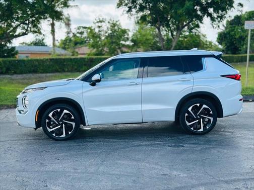 2023 Mitsubishi Outlander SEL 2.5 2WD