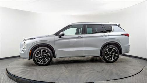 2023 Mitsubishi Outlander SEL 2.5 2WD