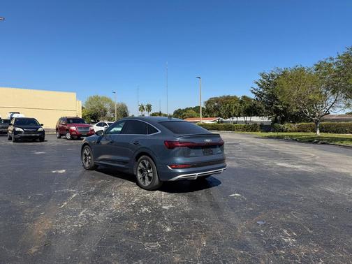 2021 Audi e-tron Sportback Premium Plus