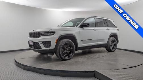 2022 Jeep Grand Cherokee Altitude