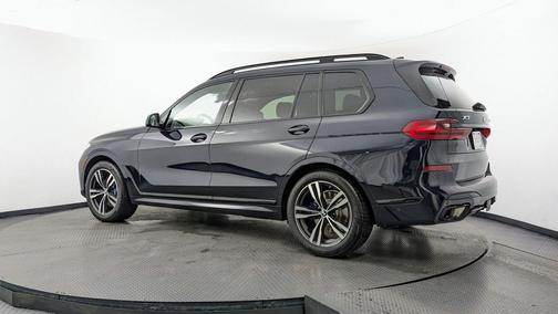 Carbon Black Metallic 2022 BMW X7 xDrive40i