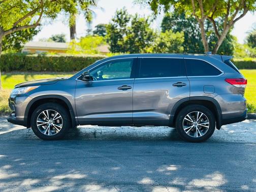 2018 Toyota Highlander LE Plus