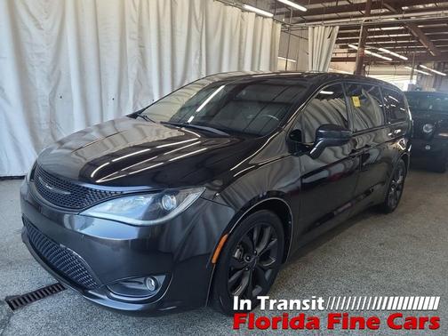 2018 Chrysler Pacifica Touring Plus