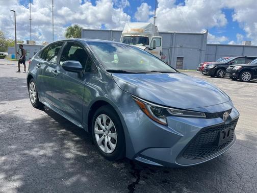 2020 Toyota Corolla LE