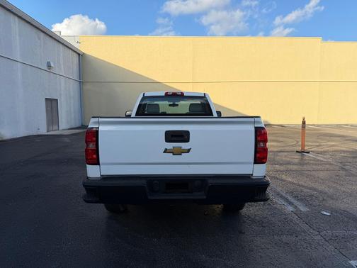 2018 Chevrolet Silverado 1500 WT