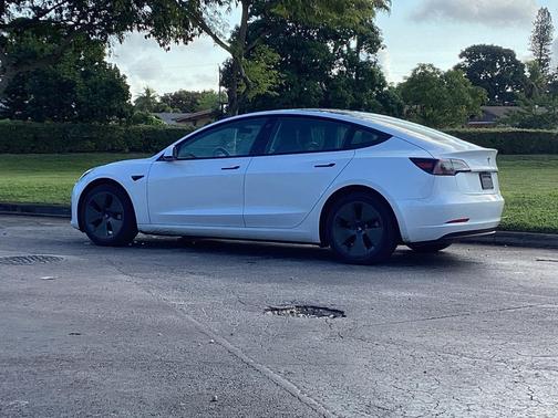 2023 Tesla Model 3 Standard Range