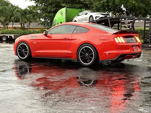 2017 Ford Mustang GT Premium