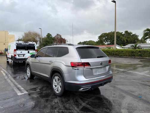 2022 Volkswagen Atlas 3.6L SE w/Technology