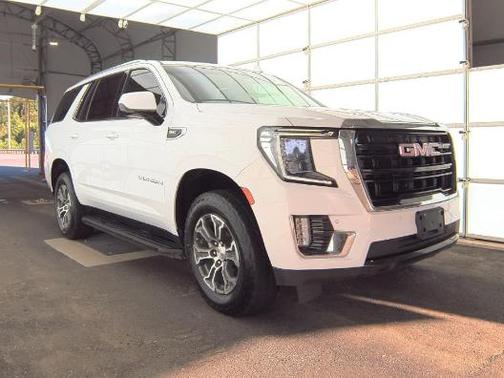2022 GMC Yukon SLE
