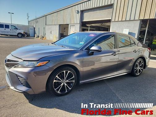 2018 Toyota Camry SE