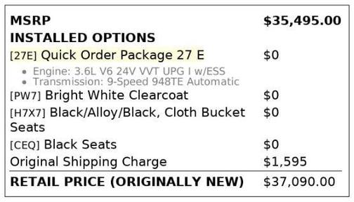 Bright White Clearcoat 2023 Chrysler Voyager LX